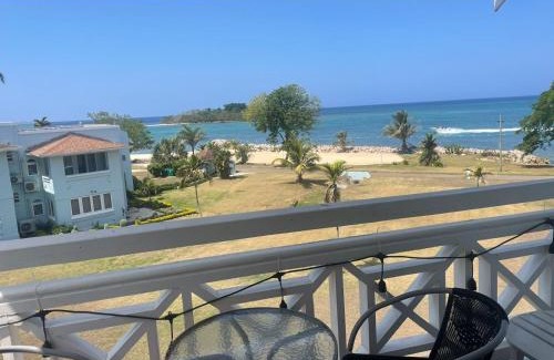 Orange Bay Apartment | Negril beachfront oceanview studios 164 & 145