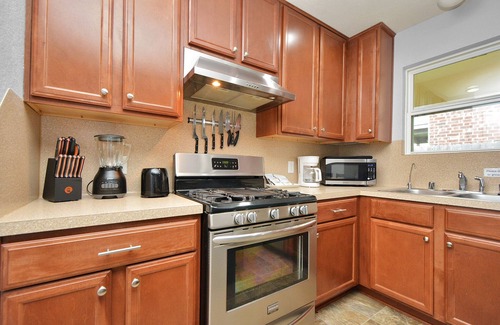 Barker House | Neighborly Home near Katy, Energy Corridor