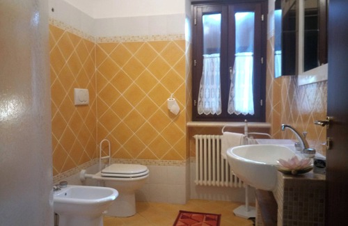 Isola del Gran Sasso dʼItalia Bed & Breakfast | Nel Cuore del Bosco, sul Fianco Della Montagna, Vive la Résistance