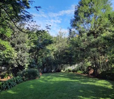 Benoni Apartment | Nel's Cottage, a private and peaceful cottage