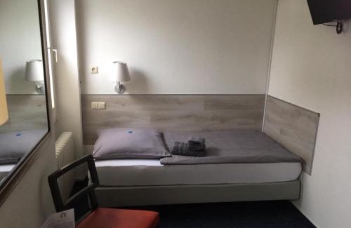 Herzogenrath House | Nell-Breuning-Hotel