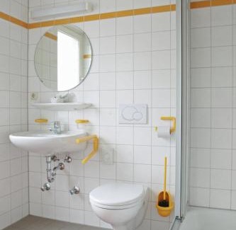 Herzogenrath House | Nell-Breuning-Hotel