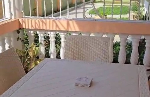 Negril Apartment | Nellody's spacious n serene 2-bedroom apartment with AC, WiFi in tranquil Negril