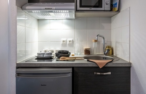 Merignac House | Nemea Appart Hotel Stadium Bordeaux aéroport