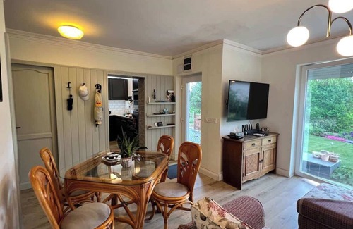 Csopak Apartment | Neon apartment with balcony, garden view, super amenities.