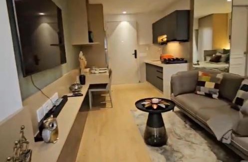 Viman Nagar Hotel | Neon - Royal Nest Aerotel with Pvt Balcony -1 km from Airport