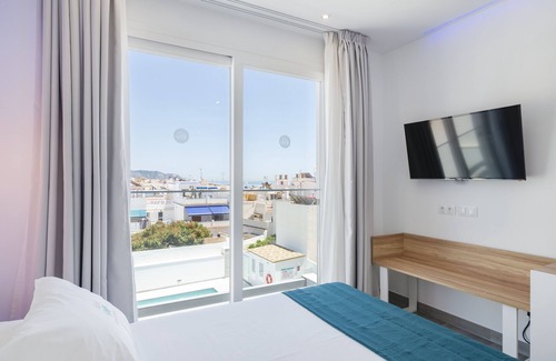 Nerja City Centre Hostel | Nerja VG Hostal Boutique