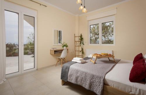 Kolymbari Apartment | NeSo - Peter's Flat steps to Beach with Great Views
