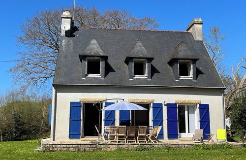 Combrit House | Nestled in the countryside, next to a beautiful sandy beach and hiking trails !