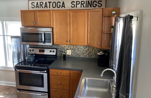 Saratoga Springs House | Nestled in the Beekman Art District