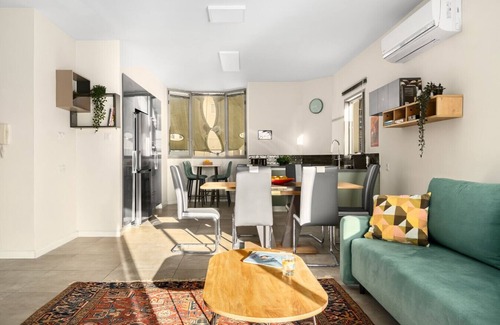 Netanya Apartment | Netanya Beach & Pool Comfort Stay