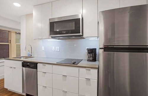 Hanover Place Apartment | Netherland Loft Quiet & Comfy, Extended Stay