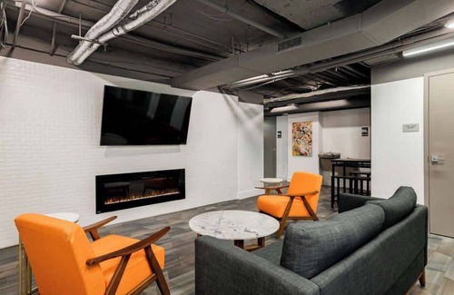 Hanover Place Apartment | Netherland Loft Quiet & Comfy, Extended Stay