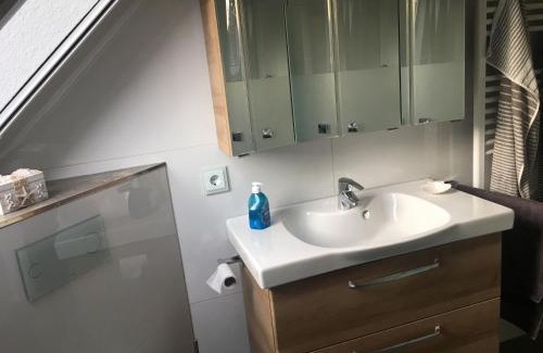 Timmel House | NEU! Ferienhaus Conny mit Badesteg und Ruderboot