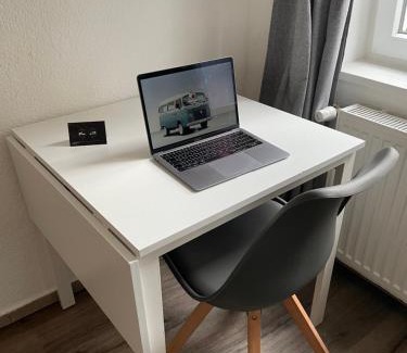 Salbke Apartment | Neu saniertes Penthouse Apartment mit offener Wohnküche