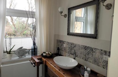 Finsterwalde Apartment | NEU! Stilvolle FeWo Finsterwalde
