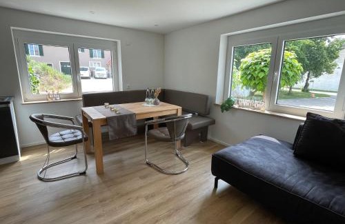 Maihingen Apartment | Neu umgebaute Ferienwohnung Seefried