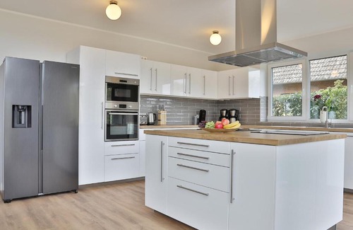 Dorfmark Villa | NEU Villa Heidetraum, 20 Gaeste, Sauna, Pool