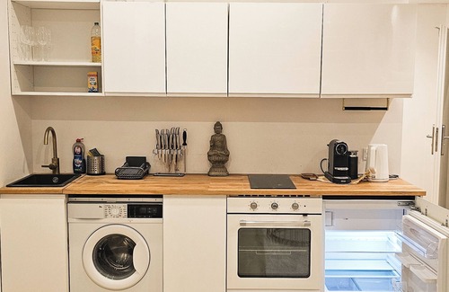Obersendling Apartment | Neubau City Wohnung UG - Pool+Gym extra buchbar