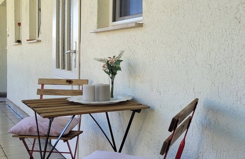 Friedrichshafen Apartment | Neue, Helle Wohnung mit Bodenseeblick