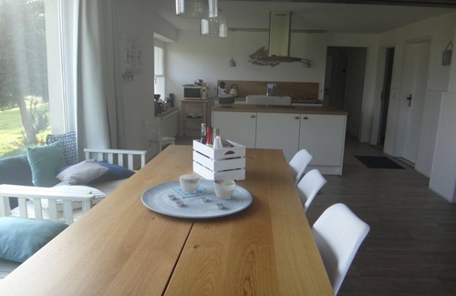 Gustow Apartment | Neue Naturnahe Fewo im Landhausstil! Familien, Kinder und Haustiere Willkommen!