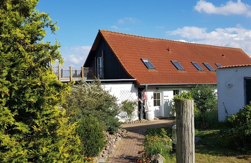 Gustow Apartment | Neue Naturnahe Fewo im Landhausstil! Familien, Kinder und Haustiere Willkommen!