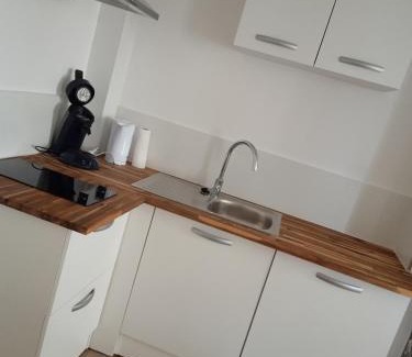 Saint-Julien-de-Vouvantes Apartment | NEUF Le Cocon Familial - Dormir Comme A La Maison -