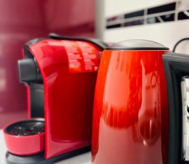 Freiberg am Neckar Apartment | Neuwertiges Apartment mit schnellem WLAN, Netflix, Glasfaser, Kostenlose Privatparkplatz auch für Transporter geeignet R20