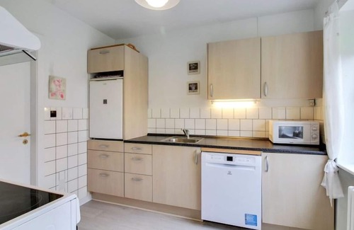 Vragard House | "Neval" - 8km from the sea by Interhome