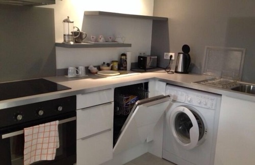 Roseraie Apartment | New 100m2 apartment with 3-key garden in Toulouse