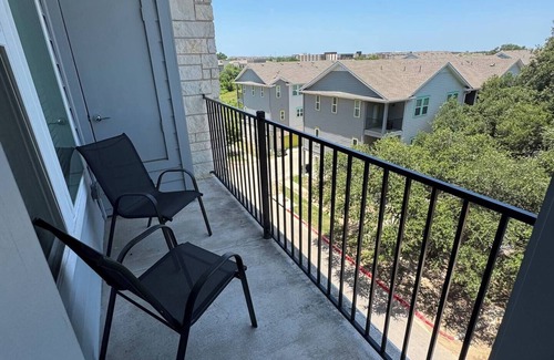 Leander Apartment | New 1BR Apt Near Shops & Eats