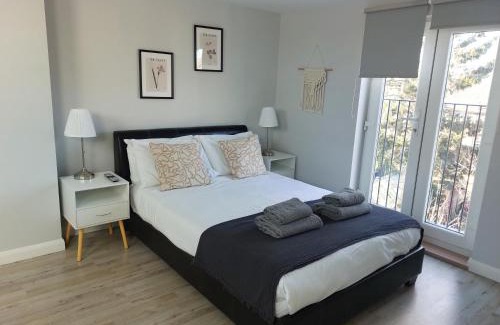 Ashford House | NEW 2 bedrooms with private ensuite bathrooms near Heathrow