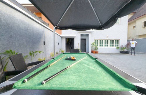 Lekki Phase 1 Apartment | New 2Bd Apt in Lekki- Daffodil Villa