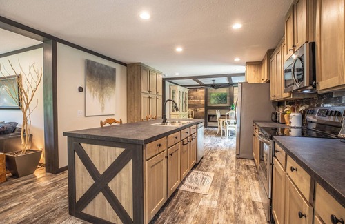 Gaffney Other | New 3-bedroom country farmhouse with bold creek and new hot tub in Gaffney!