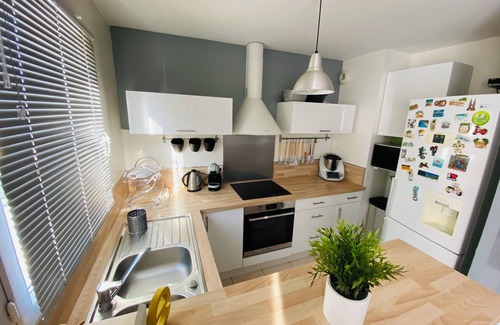 Mantes-la-Ville Apartment | New 55m² apartment with balcony & parking - near A13/station