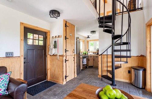 Parksville House | NEW: Adorable Tiny Home with/Spectacular Views