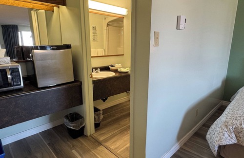 Yarmouth County Hotel | NEW AGE MOTEL INN