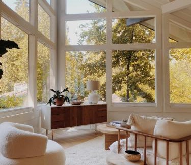 Alderwood Manor House | New Alderwood Cabin Bothell 2 Beds 1 Bath