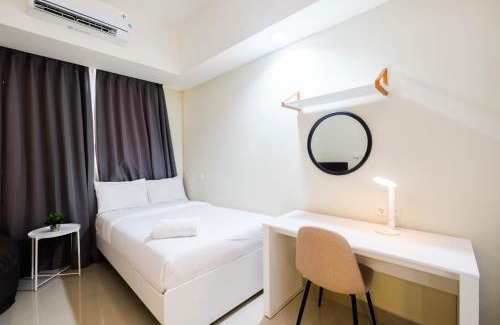 Pondokcina Apartment | New and Nice Studio at Evenciio Margonda Apartment By Travelio