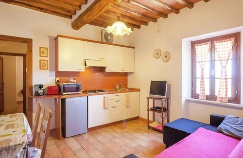 Montecastelli Apartment | (NEW) Apartment (E) with swimming pool, jacuzzi and tennis court in Tuscany