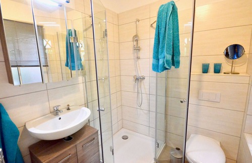 Halenbeck-Rohlsdorf Apartment | NEW! Apartment Schwalbennest near Lake Plau