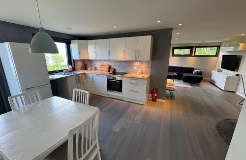 Selje Apartment | New apartment by the fjord