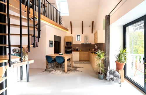 Espalion House | New apartment in fully renovated barn