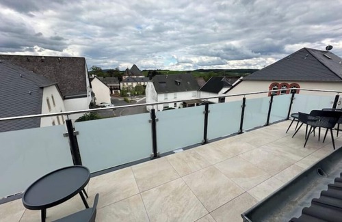 Bekond Apartment | New apartment with castle view - Moselurlaub