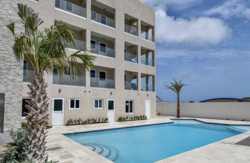 Ponton Condo | New Aruba Condo with Huge Pool