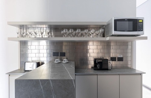 Palermo House | [NEW!] Astonishing Palermo Soho Home With Private Jacuzzi and Terrace