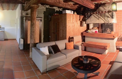 Buren zum Hof Apartment | New at FeWo-direkt: Spacious studio with ambience, fireplace and sauna