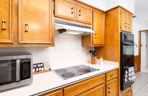 Shady Hollow House | New ATX! 5BR~Private Pool~Patio