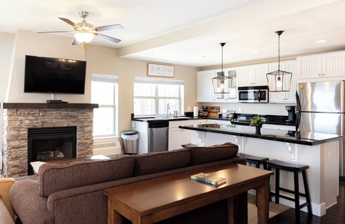 Silvercreek Condo | New! Base Camp Chalet, Oversized 2Bdr 2Ba ski-in ski-out