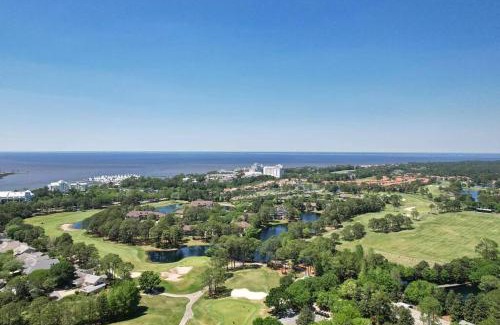 Baytowne Wharf Apartment | NEW Baytowne Bahia Breeze Pool View